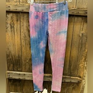 New Mix Cropped Pink and Blue Textured Leggings
